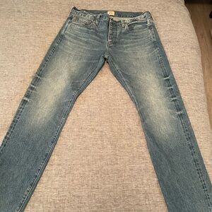 33x32 men’s 484 j crew selvedge jeans.